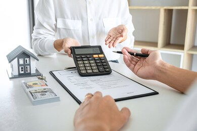 靈感圖冊(cè) 保險(xiǎn)咨詢 站酷海洛 正版圖片,視頻,字體,音樂(lè)素材交易平臺(tái) 站酷旗下品牌